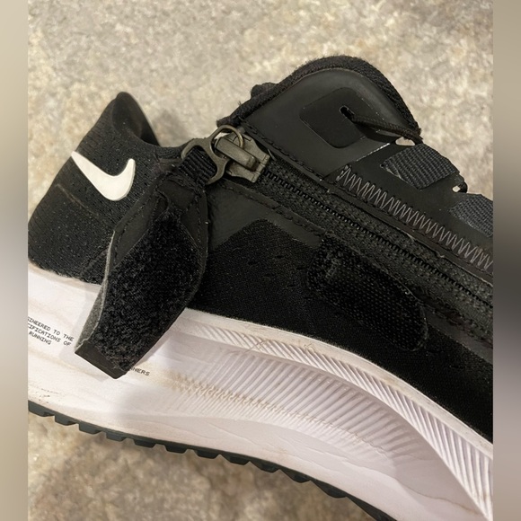 Nike Air Zoom Pegasus 38 Black & White Side Zip Velcro Closure Women’s Size 9 - Picture 12 of 15